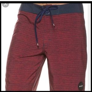 RVCA men swim trunks Sz 32